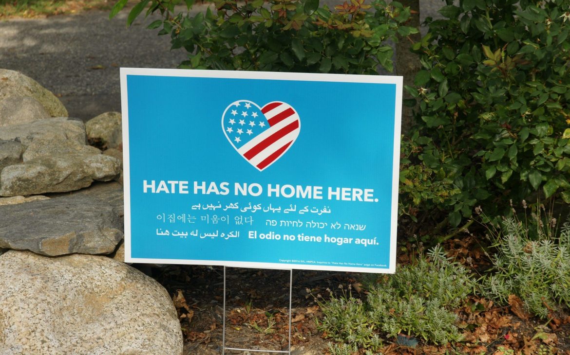 Racismo, extinción de especies y otros demonios Ilustrados